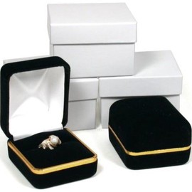 3 Diamond Ring Gift Boxes Displays Black Velvet Tools