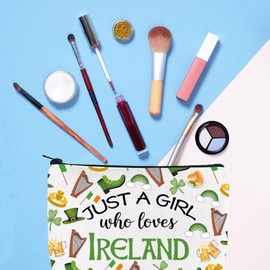 Gzrlyf Ireland Makeup Bag Ireland Themed Gifts Bag Just a Girl Who Loves Ireland Ireland Zipper Pouch Ireland Girl Gifts (Ireland CA)