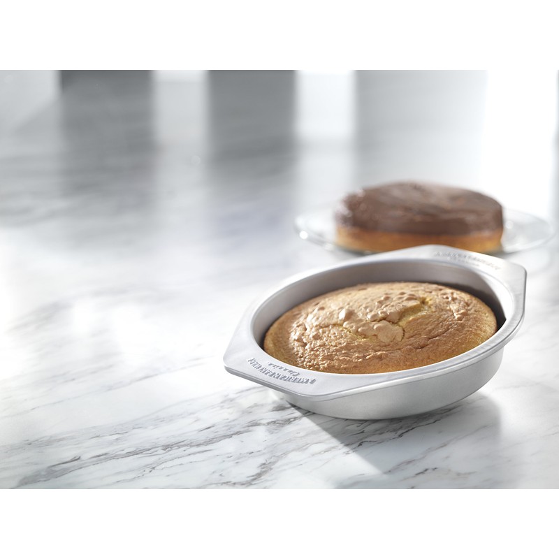 USA Pan American Bakeware Classics 9" Round Baking Pan, Aluminized