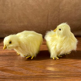Pack of 2 Realistic Yellow Furry Baby Chicks Lifelike Fur Farm Animal Models Spring Photo Props Easter Basket Stuffers Decoration Store Home Chickens Ornaments