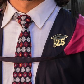 IMIKEYA 6pcs Graduation Enamel Brooch Class of 2025 Graduation Cap Pins Grad Congrats Party Favors Supplies Cute Label Badges for Clothes Backpacks College High School Graduates