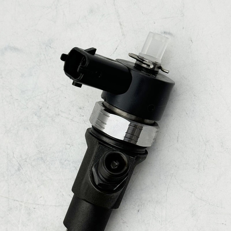 Bosch Fuel Injector 0445110217 For 2005 2006 Jeep Liberty CRD
