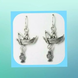 Unbranded Adorable Antique Silver Unique  Gone   Fishing Dangle Fish  Earrings