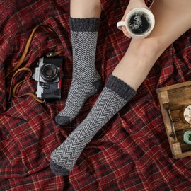 lavendel Wools Socks with Alpaca Wool, Soft Breathable Thermal Warm Winter Socks, Thick Knit Nordic Colours, 2 pairs pack, Hiking Walking Boot Socks (UK, Numeric, 9, 11, Regular, Regular, Mix-2)