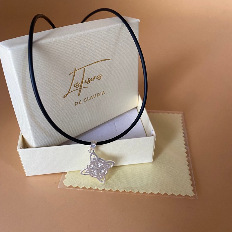 TClaudia Plata 925 Collares para Mujer con Dije Nudo de