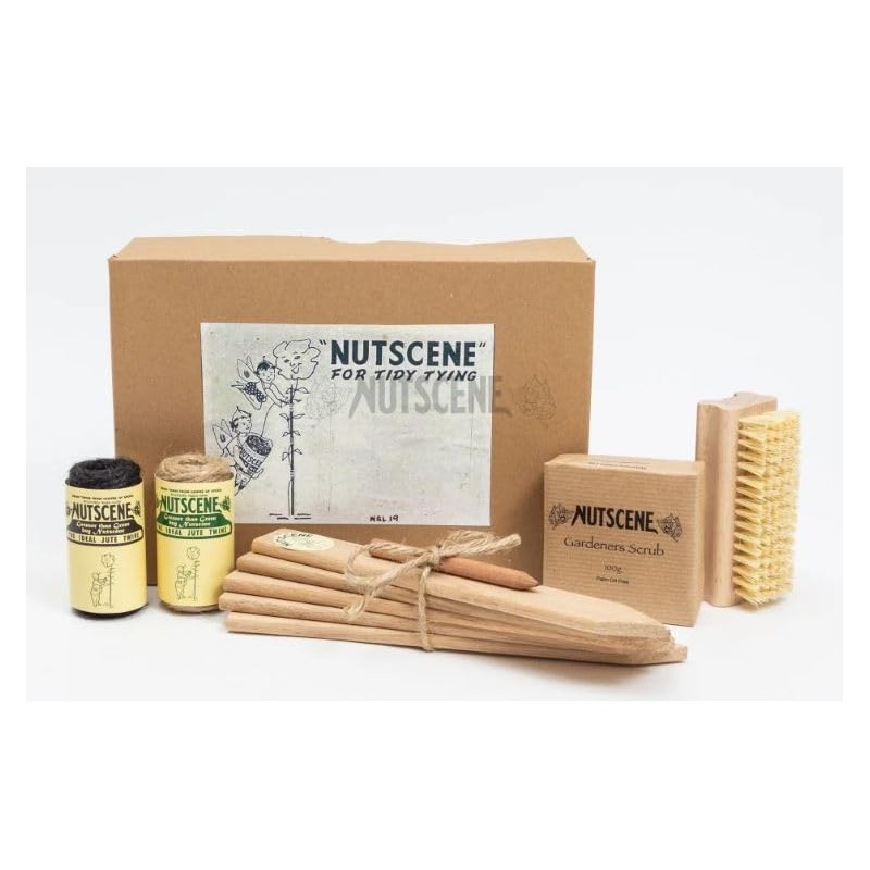 Nutscene Hands-on Gift set for Gardeners- in vintage style packaging