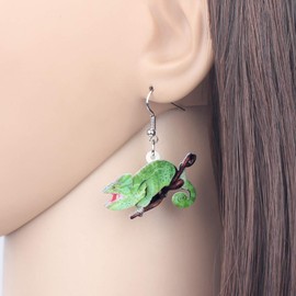 DUOWEI Acrylic Summer Tropic Chameleon Anole Lizard Earrings Dangle Drop Novelty Jewelry for Women Ladies Lovers Fancy Gifts (Green)