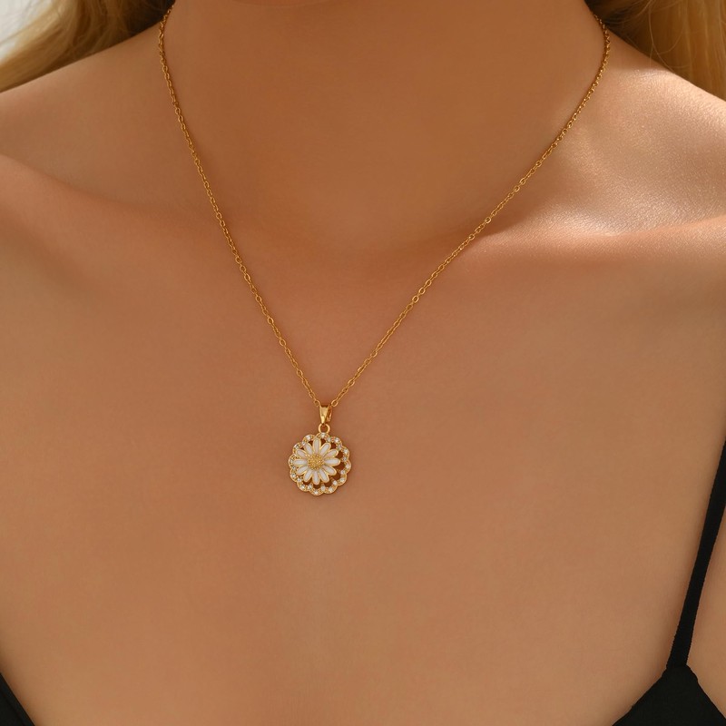 Gweqou Spinning Necklace for Women 18K Gold Plated Dainty CZ