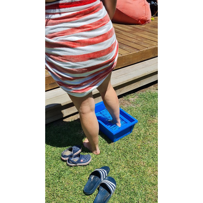 SWABBO Footwasher, Beach Essentials for Washing Feet Outdoors, Portable Pool