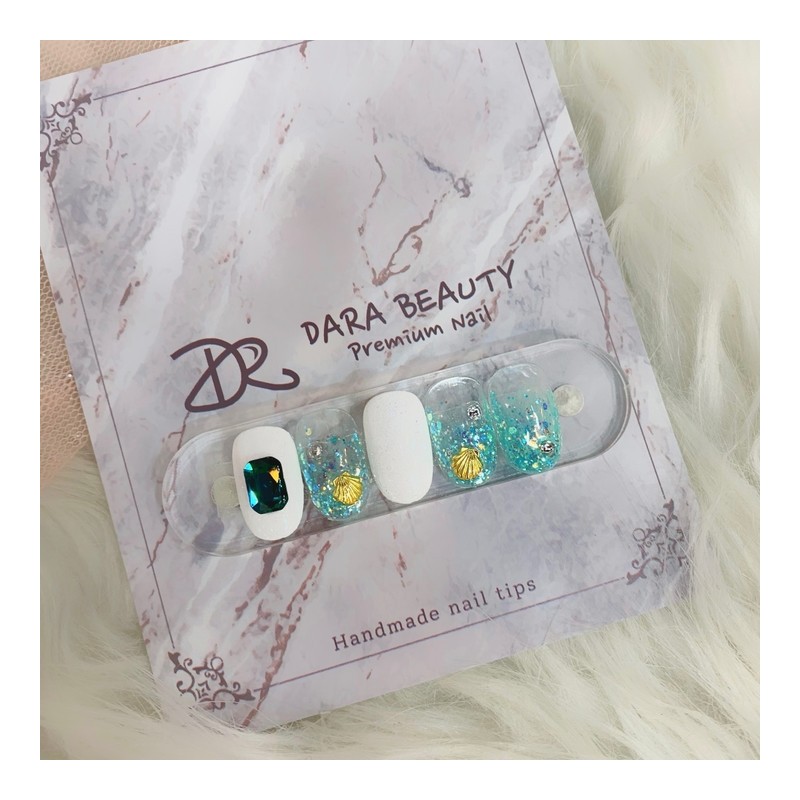 Next day delivery⭐Summer vacation seashell nails⭐ / 다음날 발송⭐여름휴가 조개네일⭐