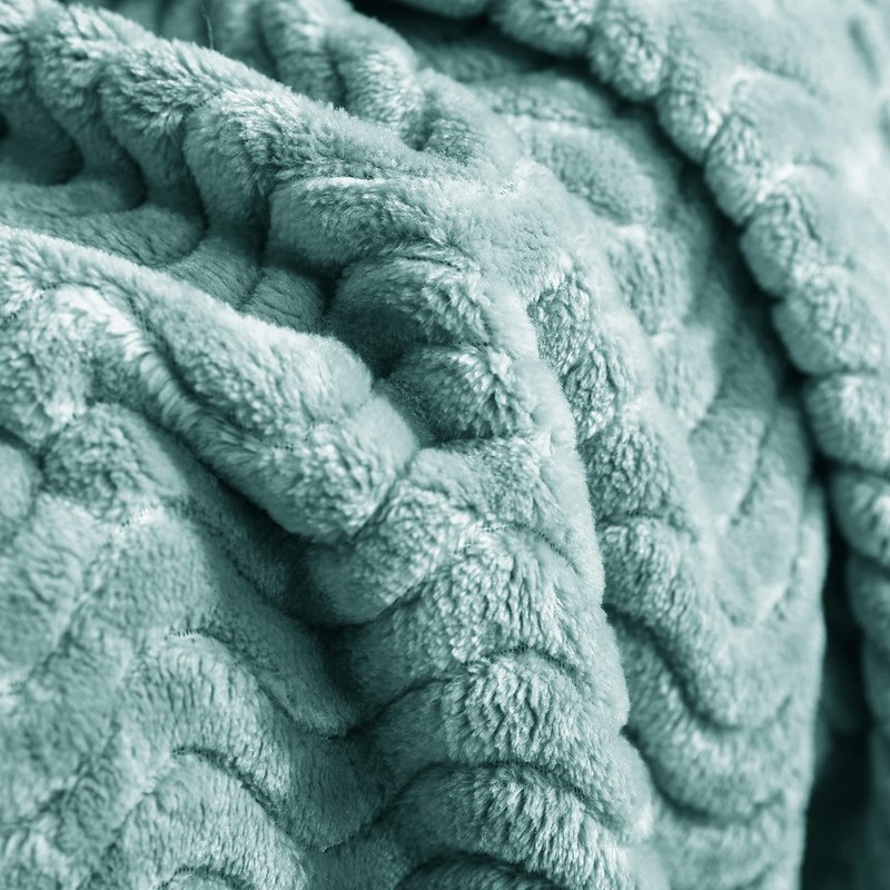 Exclusivo Mezcla Large Flannel Fleece Throw Blanket, 127x178 CM Sofa