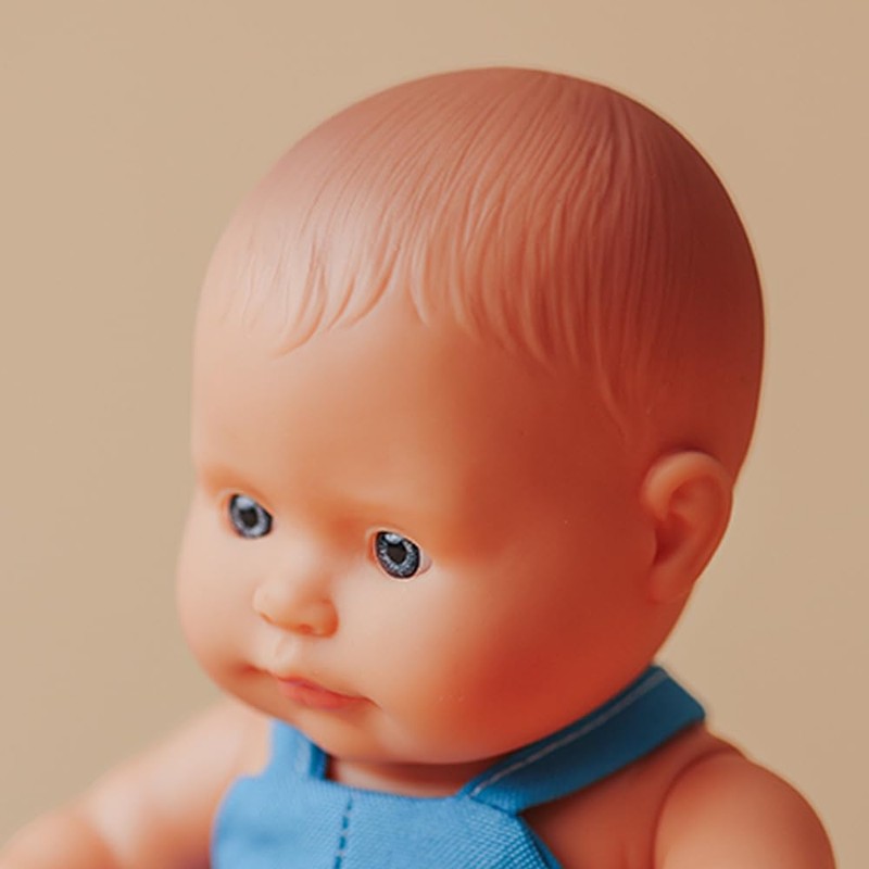 Miniland Bambola caucasica maschio di 21cm. Realizzata in Spagna con