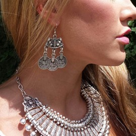 Aneneiceera Vintage Coin Earrings Silver Long Tassel Coin Drop Earrings Gothic Retro Coin Dangle Earrings Statement Nightclub Prom Earrings Jewelry for Women and Girls