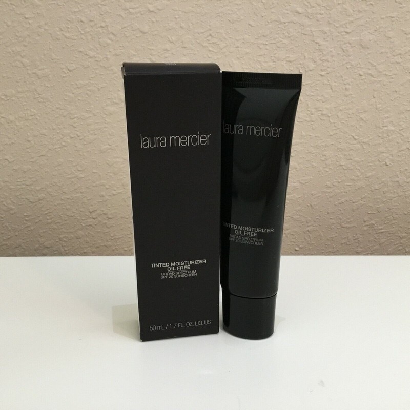 Laura Mercier Oil Free Tinted Moisturizer SPF 20 - Tan