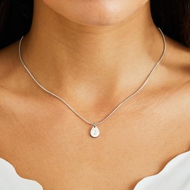 SKQIR Teardrop Initial Letter Necklaces for Women with Letter T,Silver Tiny waterdrop Letter Pendant Necklace for Women Dainty Minimalist Gift for girls