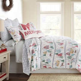 Levtex Home - Joulset Christmas Quilt Set - Twin/Twin XL Holiday Quilt 68x86 and One Standard Pillow Sham 20x26 - Winter Woods - White, Green, Teal and Red - Reversible - Cotton