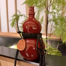 Ceramic Wine Gourd with Strap - Traditional Chinese Portable Beverage Bottle for Wine, Liquor, or Drinks, Gift for Beverage Lovers & Culture Enthusiasts
