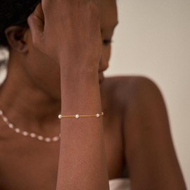 BERISO Gold Pearl Bracelets for Women,14K Gold Plated Bracelets Dainty Pearls Beaded Chain Heart Pearl Bracelets Jewelry