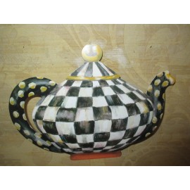 MacKenzie-Childs MACKENZIE CHILD'S COURTLY CHECK PAPER TEAPOT AD CARD