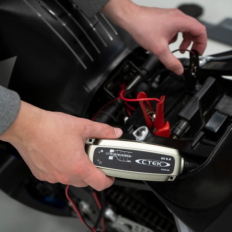 CTEK (56-865) US 0.8 12 Volt Fully Automatic 6 Step