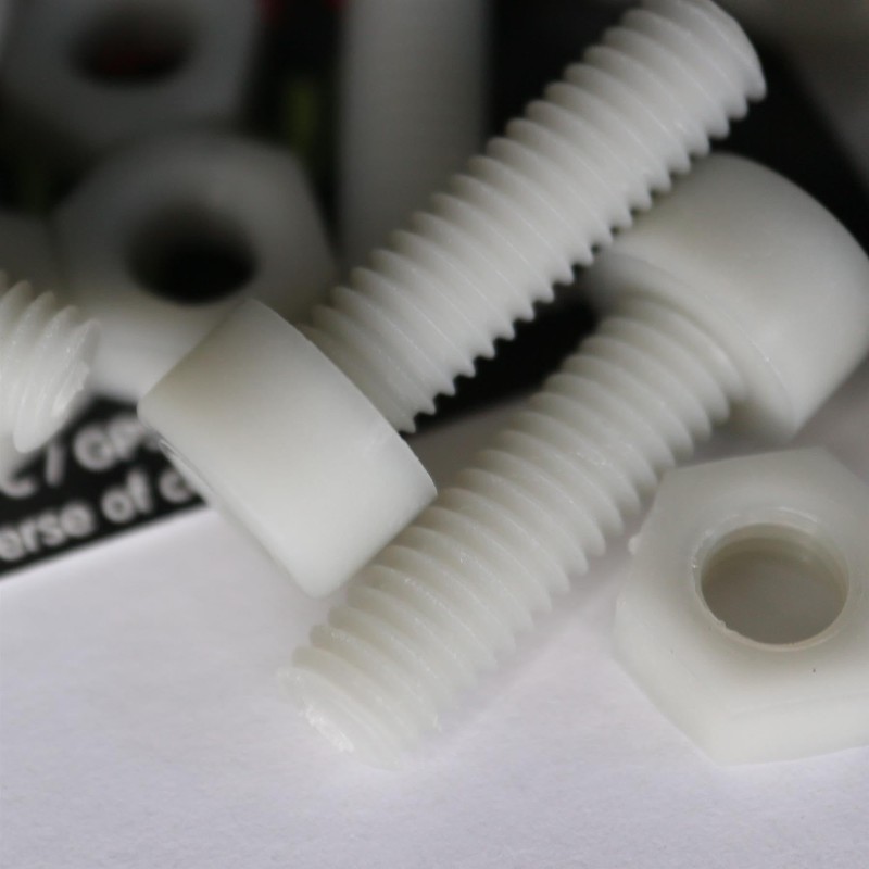 50 x Glass Filled Reinforced, Super Nylon Socket Head, M6