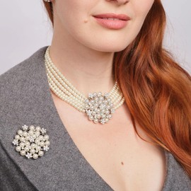 Lovett & Co - Audrey Hepburn Brooch - Classic Glass Pearl and Diamante Pin Badge, Vintage Style Jewellery Inspired by Breakfast at Tiffany’s, Hypoallergenic and Nickel-Free