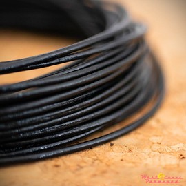 1.5mm Genuine Round Leather Cord Strips for Bracelets, Necklaces, Beading, and Other Jewelry Making – 10 Yards / 9.1 Meters – Burgundy