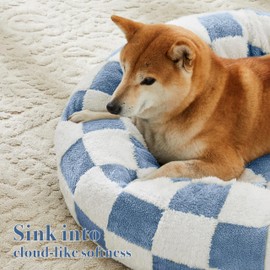 Ohocut Checkered Cat Dog Bed, Cute Blue Retro Style Aesthetic Round Warming Pet Calming Beds for Small Dog and Cats, Plush Cozy Donut Beds Washable, 23" L x 23" W x 8" Th
