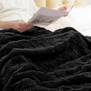 Exclusivo Mezcla Fleece Throw Blanket for Couch, Super Soft 3D