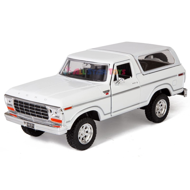 1978 Ford Bronco 1:24 Diecast Model Car White SUV SUT