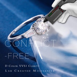 MOOSEA 3 Stone Engagement Rings for Women, 1.5ct Round D Color VVS1 Clarity Lab Created Diamond Rings 14K White Gold Vermeil Double Claw Moissanite Anniversary Rings for Women Mom Wife Gifts