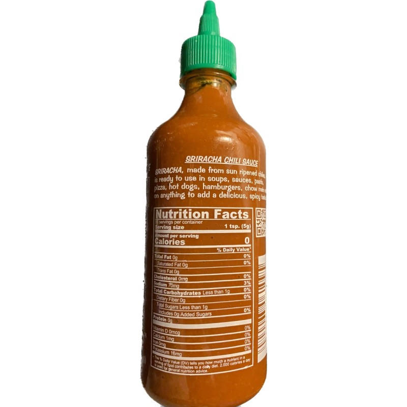 Huy Fong Sriracha 17 oz. Large Bottle Hot Chili Sriracha