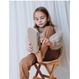 Folding Stool, Portable Outdoor Household Square Bamboo Stool Folding Furniture Fishing Chair Seat Foldable Design for Living Room Bathroom Bedroom Garden