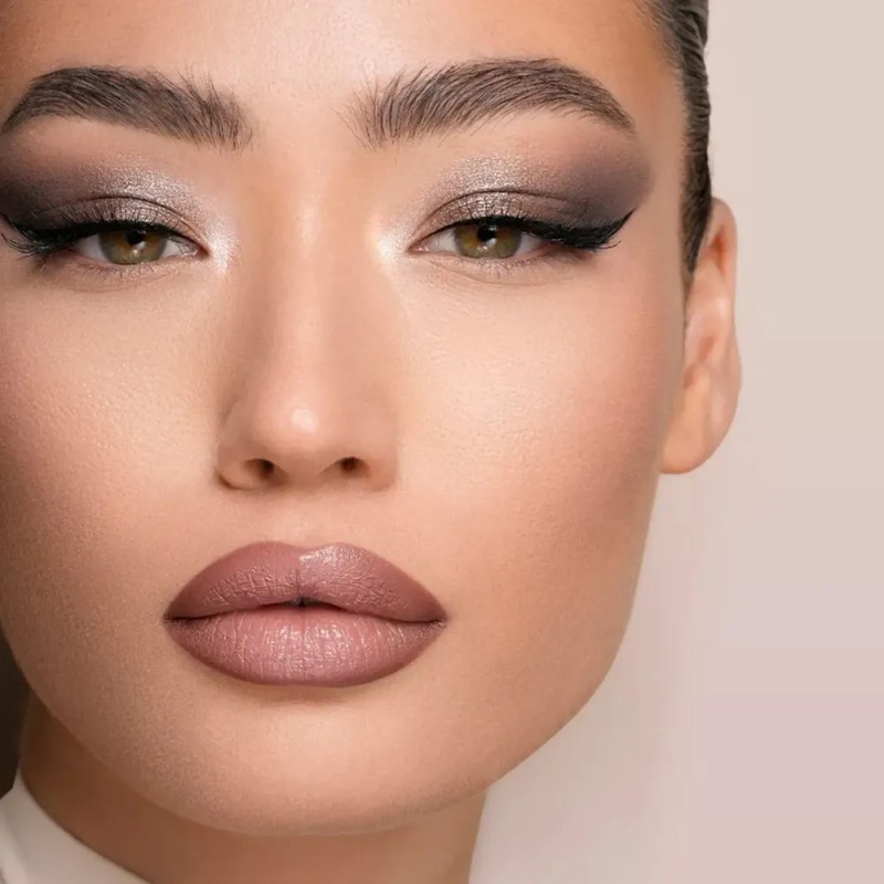 Paletá De Sombras Bare Maquillaje Para Ojos18 Tonos Neutros