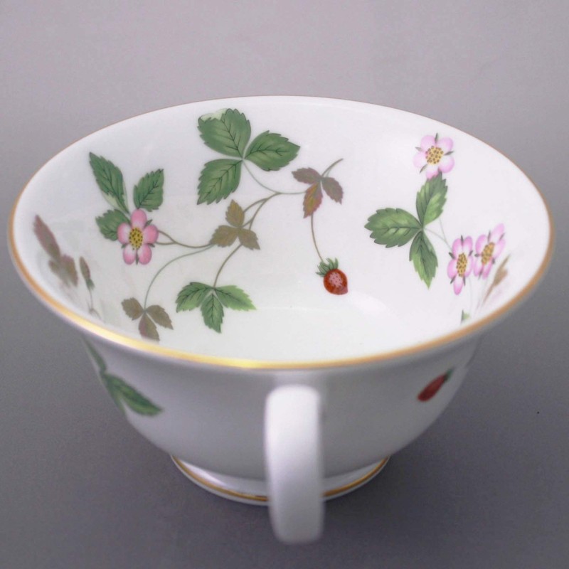 Wedgwood 1053287 Wild Strawberry Cup & Saucer (Peony) Wedding Gift