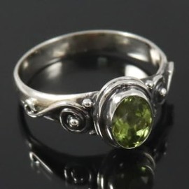 JEWELSTREZORO Peridot facettiert Edelstein Bandring 925 Sterling Silber Bandring Männer & Frauen Bandring alle Größen Handarbeit Jewerly TSR192D_48 (15.3)
