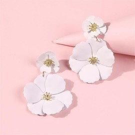 Flower Earrings for Women Handmade Matte Layered Tiered Daisy Flower Floral Petal Stud Earrings Elegant Large Metal Flower Dangle Drop Statement Earrings Chic Wedding Earrings (White, One size)