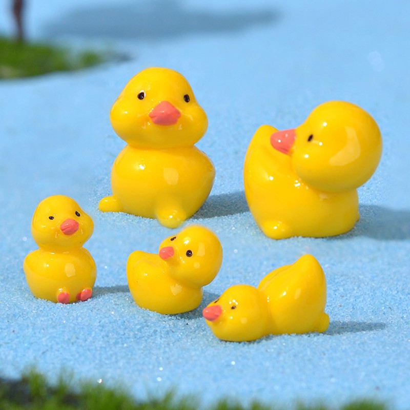 Mayoii 44pcs Mini Ducks Set Cute Resin Noctilucent Tiny Ducks