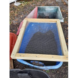 Soil Sifter, great for sifting soil, dirt, peat moss and more