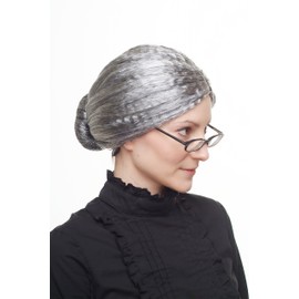 WIG ME UP - 69020-P103-68 Karneval Fasching Perücke Gouvernante Oma Großmutter Märchentante Schwarz + graue Strähnen streng