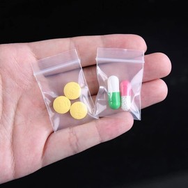 200 Small Clear Plastic Bags for Packaging, Press Seal Bags with Zip - Apply to Jewelry Packaging, Screw Storage, Small Items Storage - 1.5x2.3 Inch/4x6cm, 200Pcs