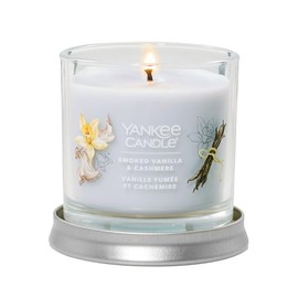 Yan-kee Candle Smoked Vanilla & Cashmere Scented, Signature 4.3oz Small Tumbler Single Wick Candles, Premium Soy Wax Blend, Over 20 Hours of Burn Time, Christmas Holiday Candle, Scented Candles