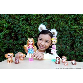 Enchantimals Family Toy Set, Glee Guinea Pig Doll (6-in) with 4 Animal Figures, Great Gift for 3 to 8 Kids Ages 4Y+