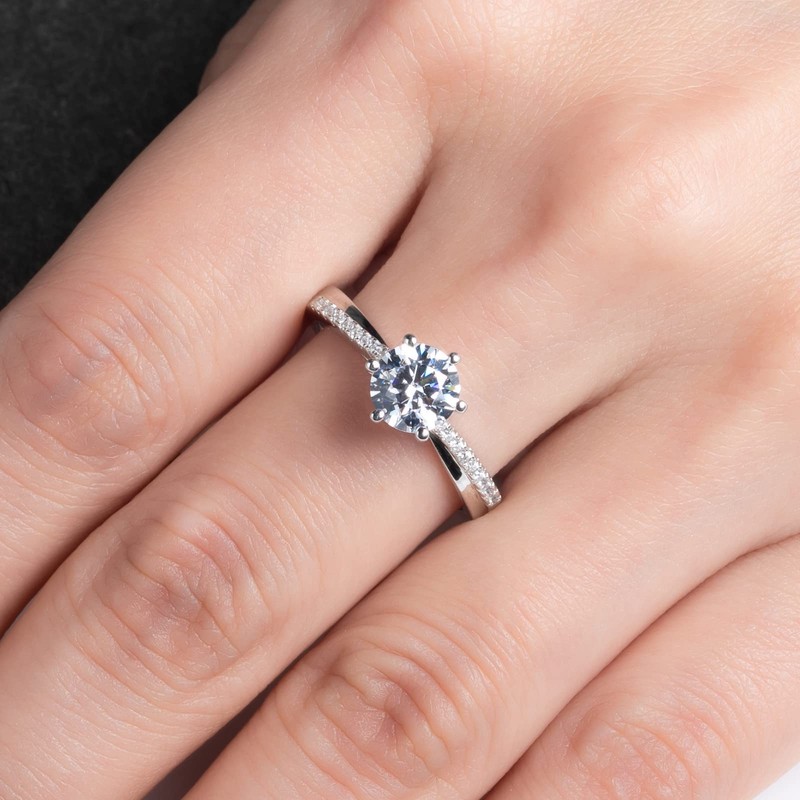 Moissanite Rings 1CT D Color VVS1 Clarity Round Brilliant Cut