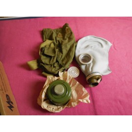 unknown Russian USSR Military Full Face Rubber Gas Mask Filter Bag GP-5 Size 1 Small Vtg
