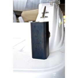 M-Y Wedge Single Ram Universal Outboard Trailering Support Transom Saver