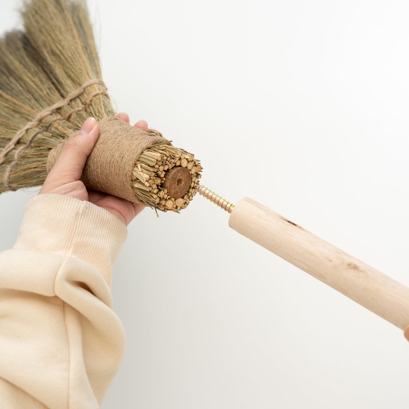 TTS For Home - Vietnamese Straw Soft Broom with Long