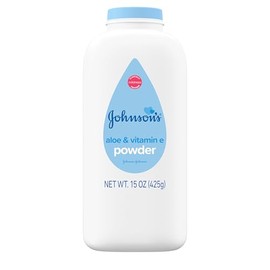 Polvo para bebés Johnson's con almidón de maíz natural, aloe y vitamina E para piel delicada, hipoalergénico, libre de parabenos, ftalatos y tintes para el cuidado suave de la piel del bebé, 15 onzas