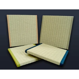 Tatami Base (Large) Light Incense Size: Approx. 8.5 x 8.5 x 0.6 inches (215 x 215 x 15 mm)