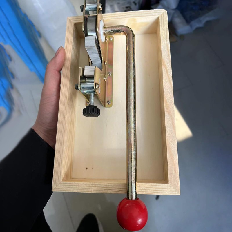 Noeborty Nutcracker, nut cracker, nut tongs, groove cracker with lever